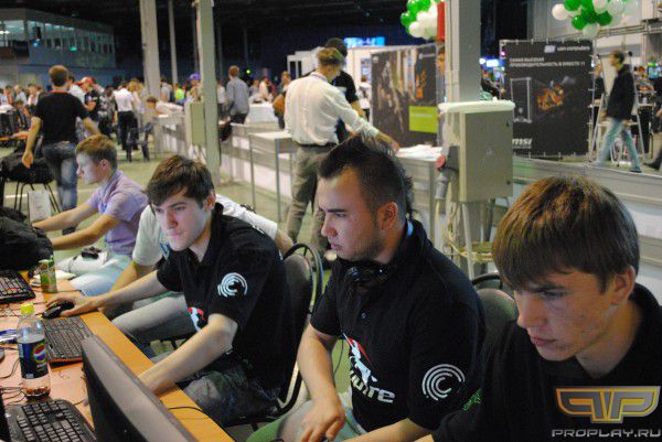 ������ Empire: Fanat1k, Bydlo � Frostee 2