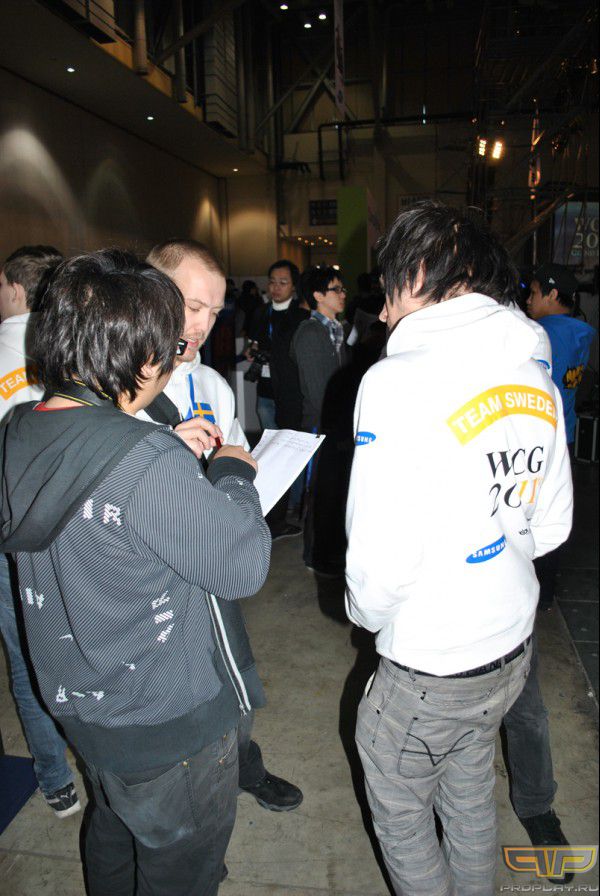 ���������-��