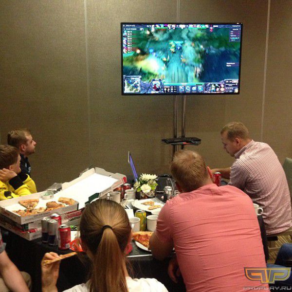 �������� �� ������� ����� � ���������� (instagram.com/#dota2ti) 